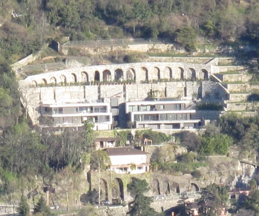 Riva “romantica": attacco alla montagna